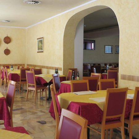 Hotel San Tomio Isola Vicentina Eksteriør bilde